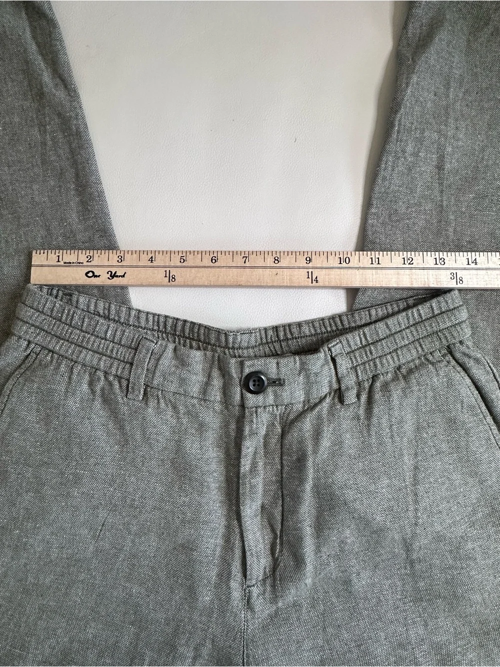 Banana Republic Men's Olive Green Casual Trousers-Athletic/Classic Straight Fit